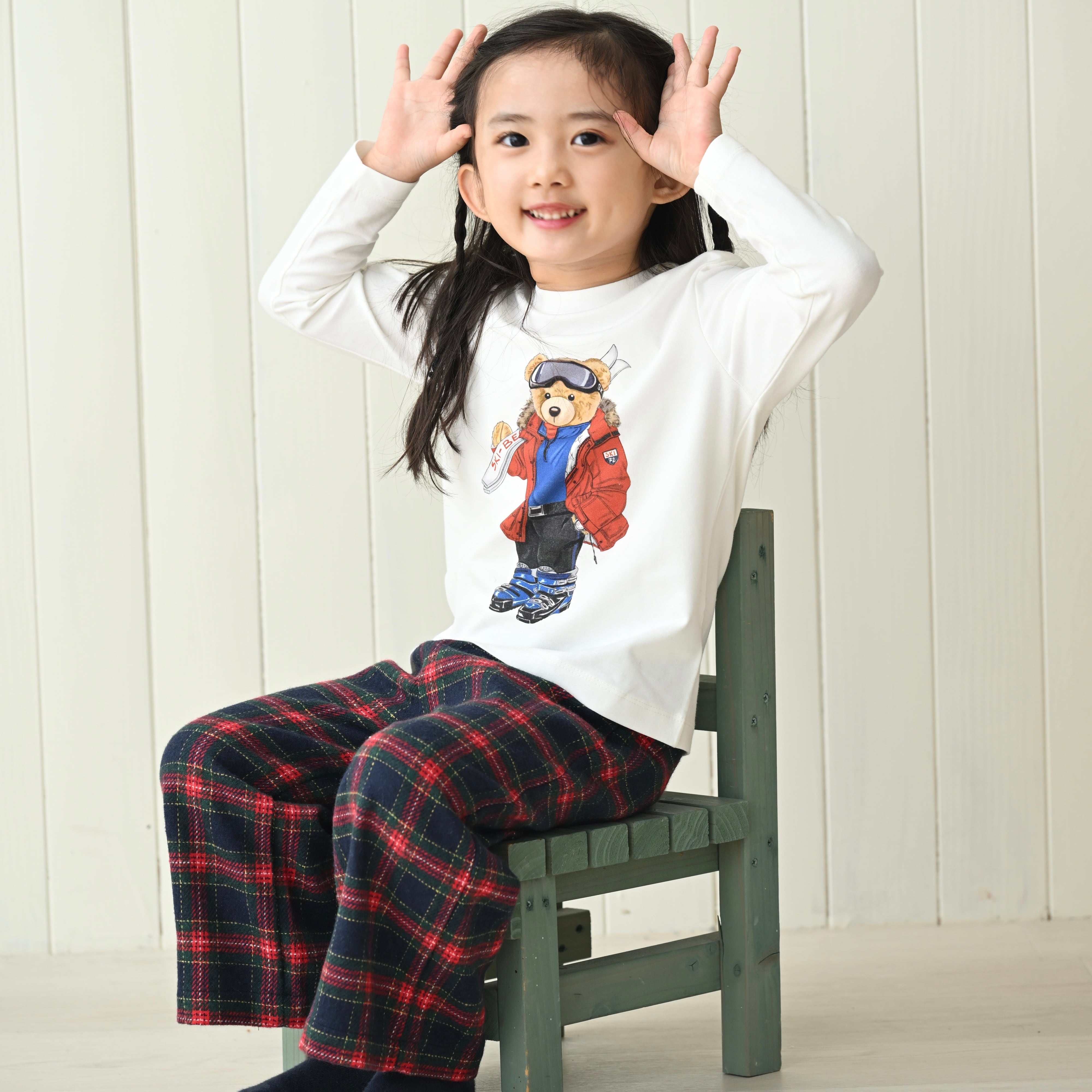  Skiing Bear トップス｜Perte サイズ: 4Y(104cm)