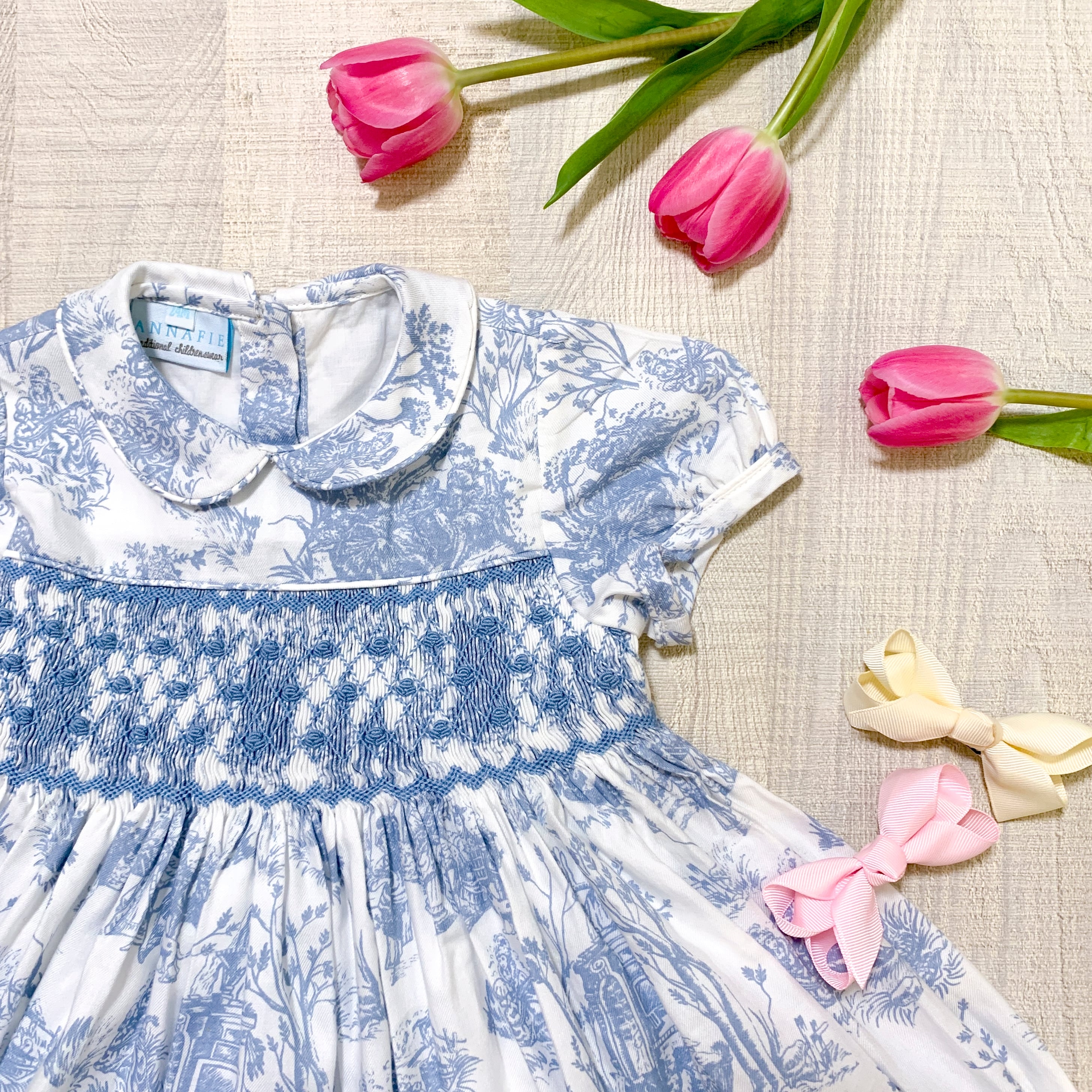 Theodora スモッキングワンピース｜Annafie