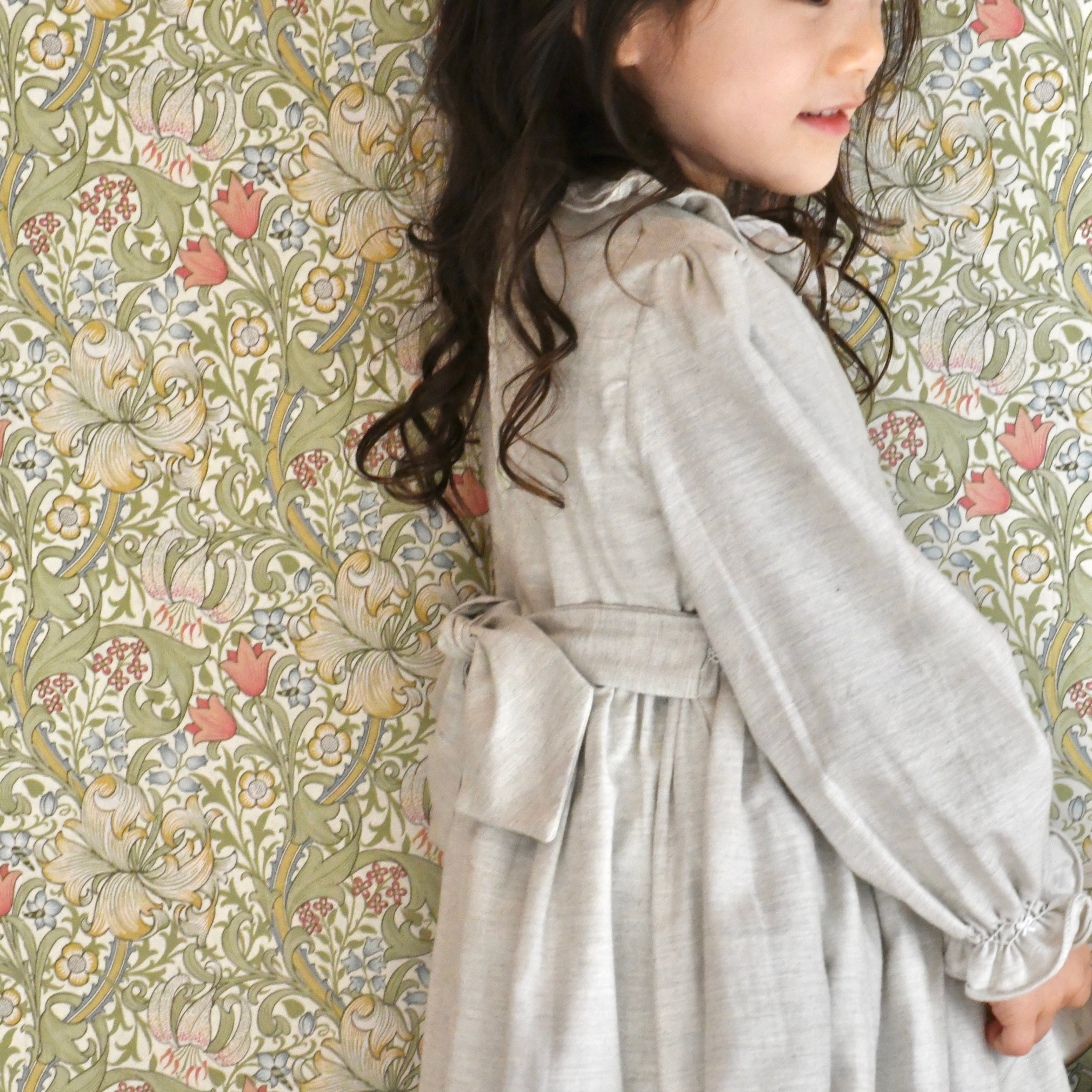  【Last 3Y】Hars Light Grey スモッキングワンピース｜Kidiwi サイズ: 3Y(98cm)