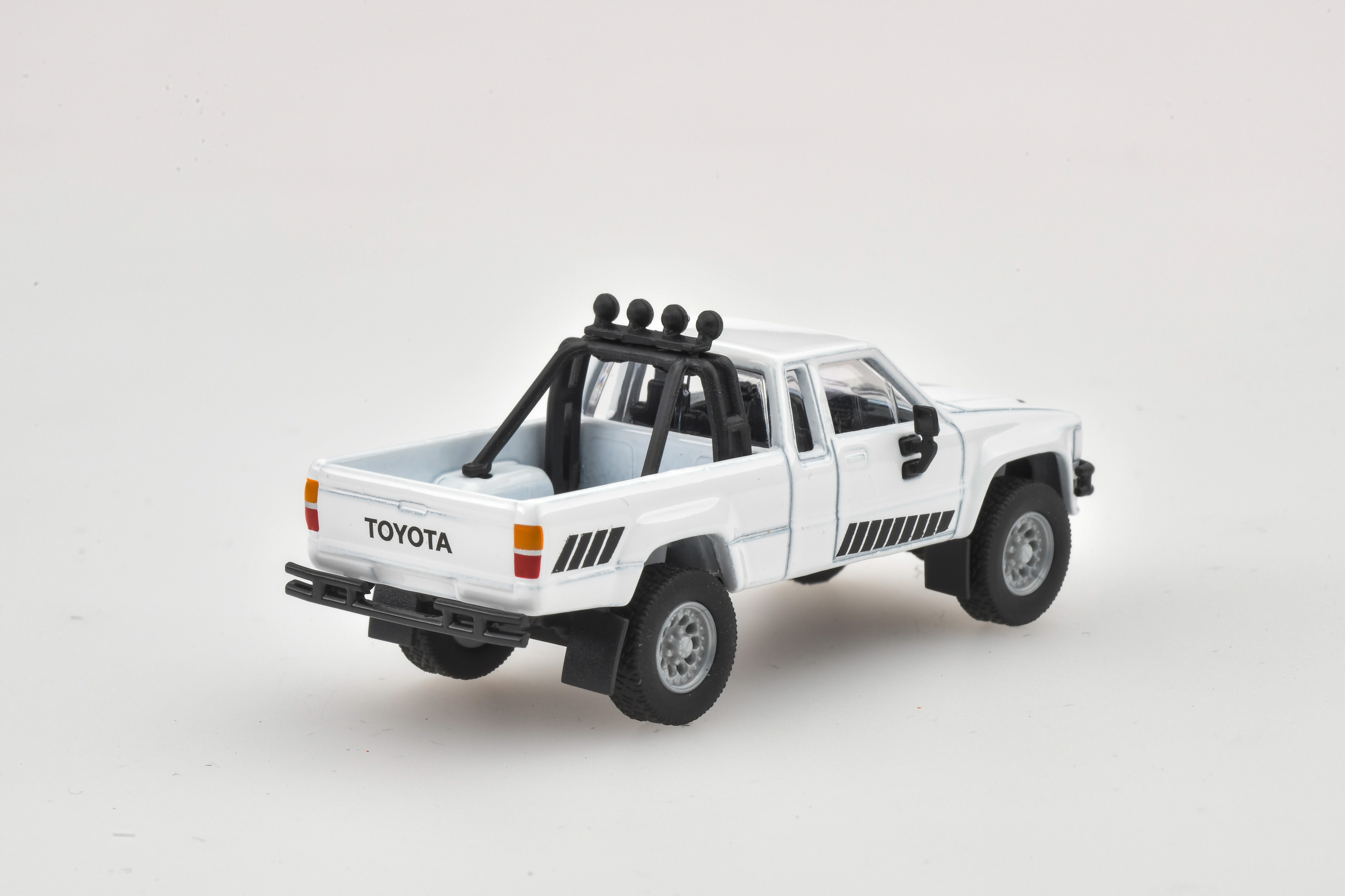 1985 トヨタ ハイラックス SR5 ピックアップ/1985 TOYOTA HILUX SR5 PICKUP