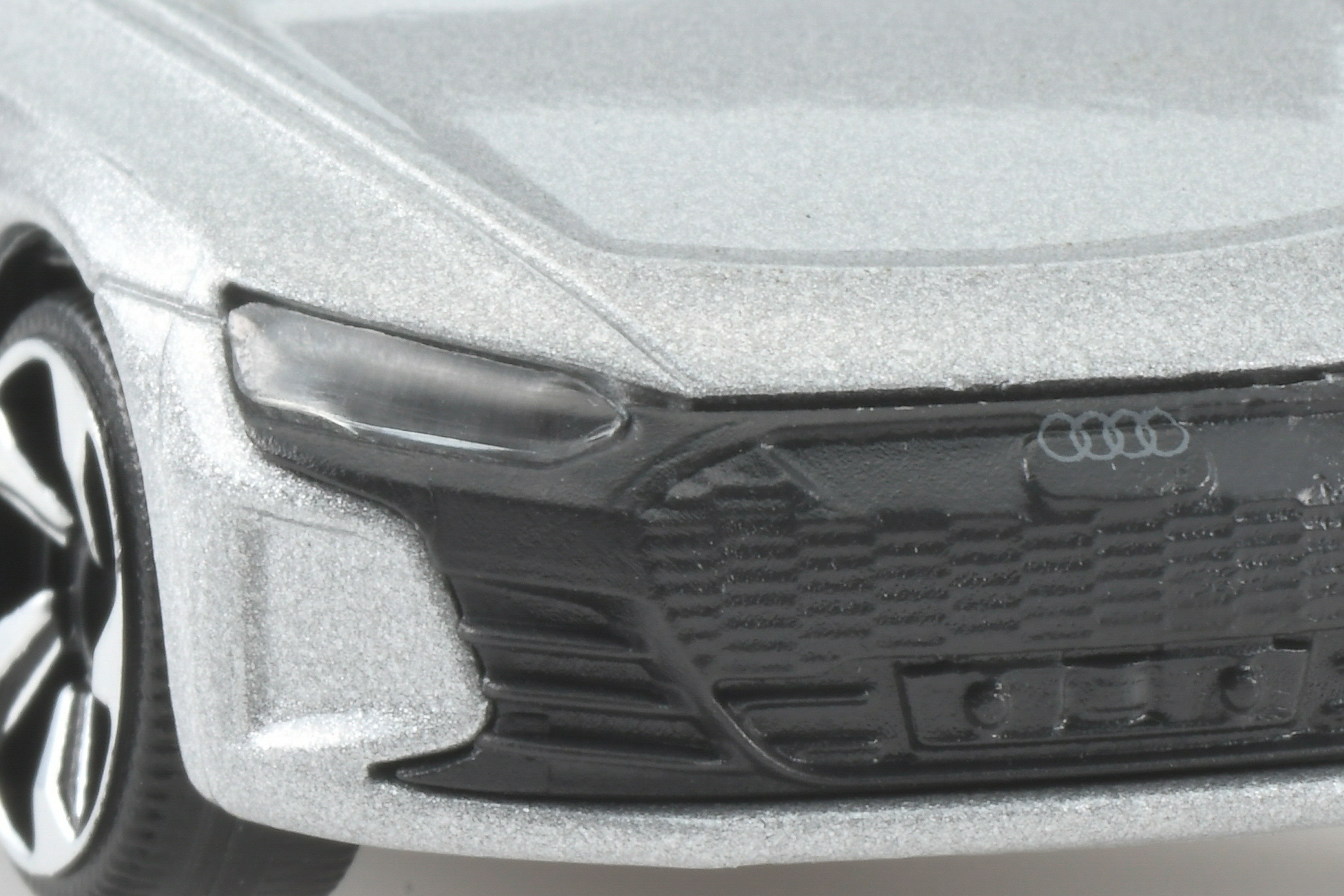 アウディ E-トロン GT/AUDI RS E-TRON GT