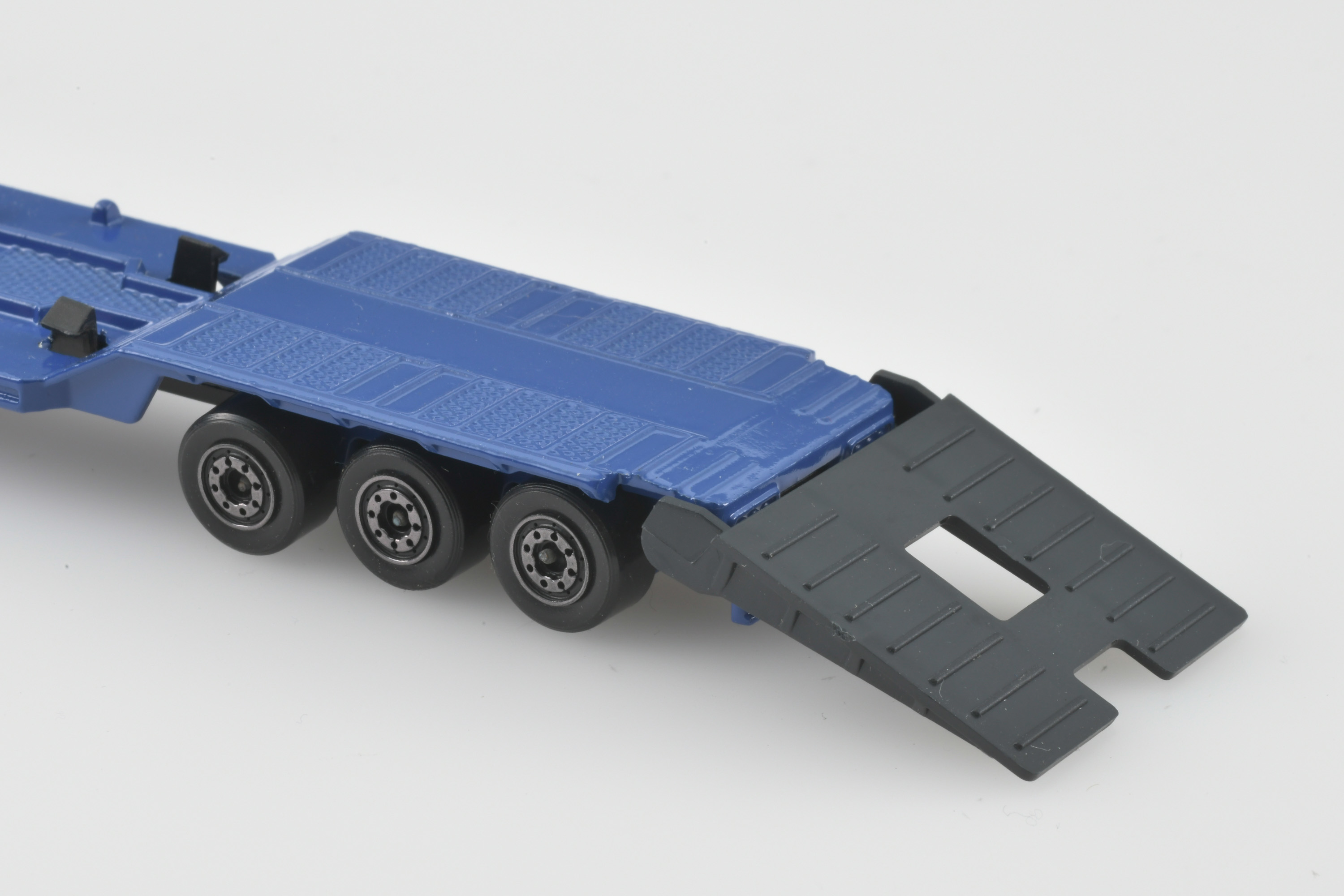 MB アクトロス ”ポリス”/ユーロコプター 145  ”ポリス”/MB ACTROS 