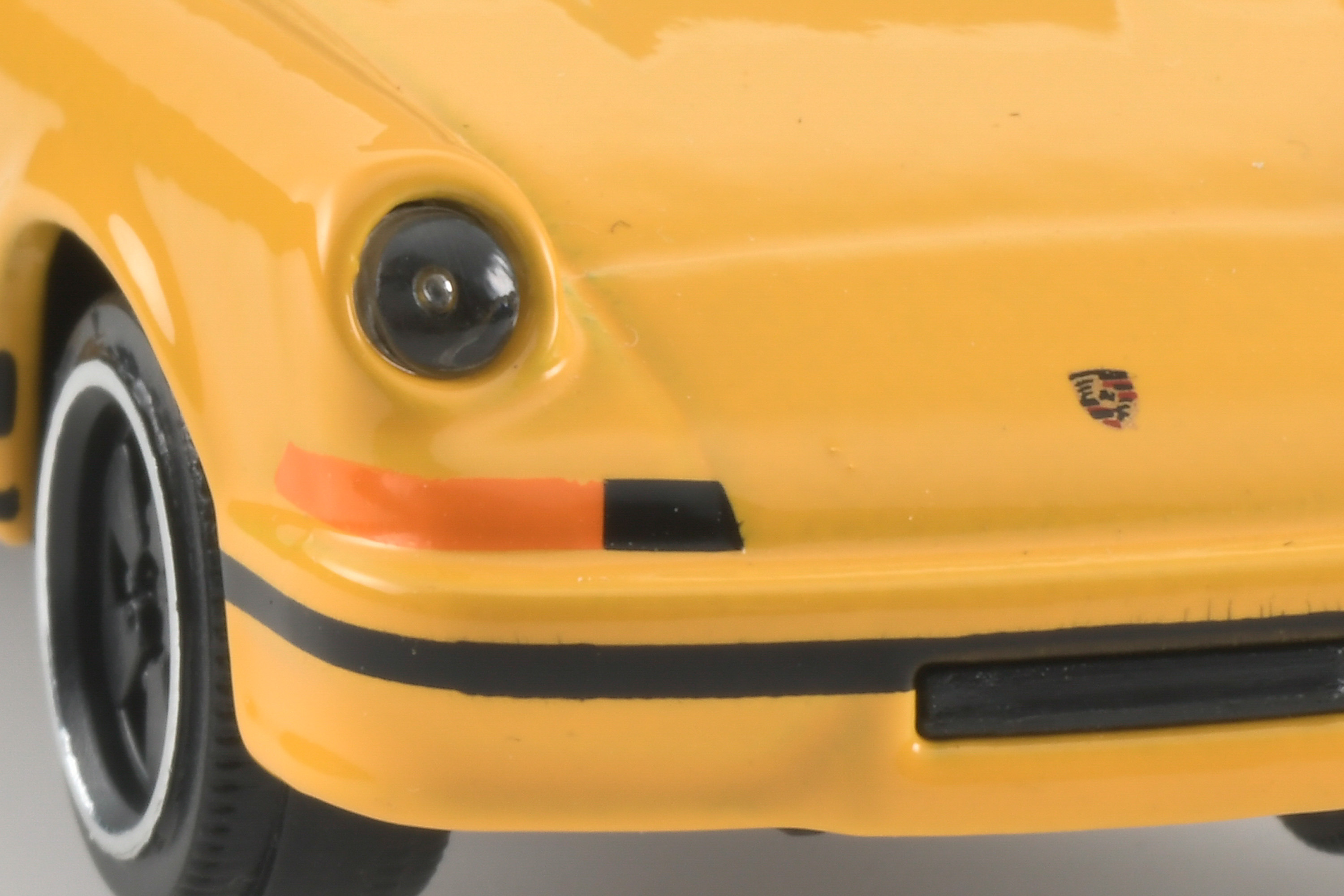 ポルシェ 911 カレラ R.S. 2.7（黄色）/PORSCHE 911 CARRERA R.S. 2.7（黄）