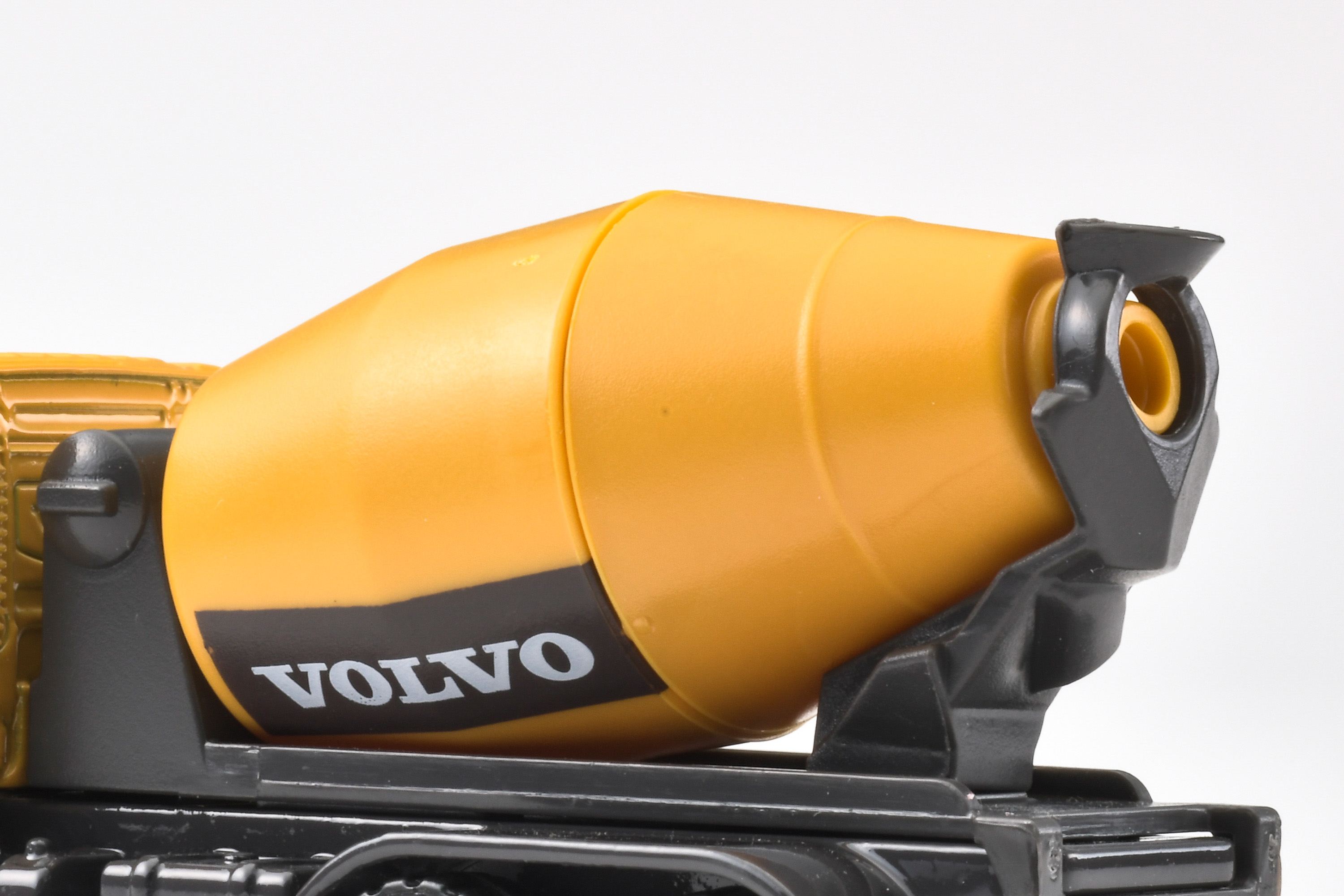 ボルボ FMX セメント ミキサー/VOLVO FMX CEMENT MIXER