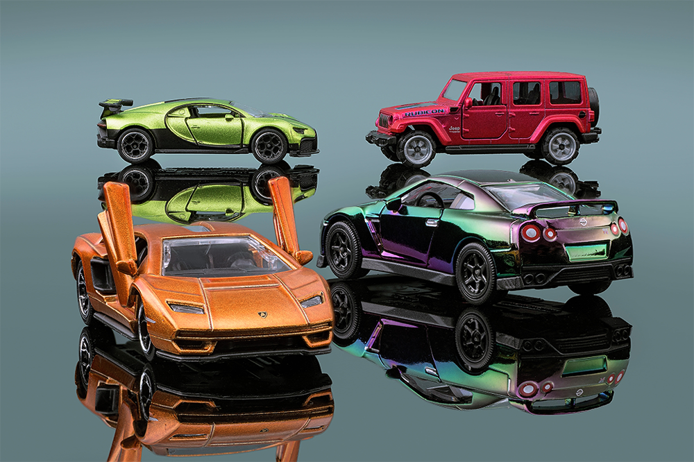 Showroom Deluxe Cars