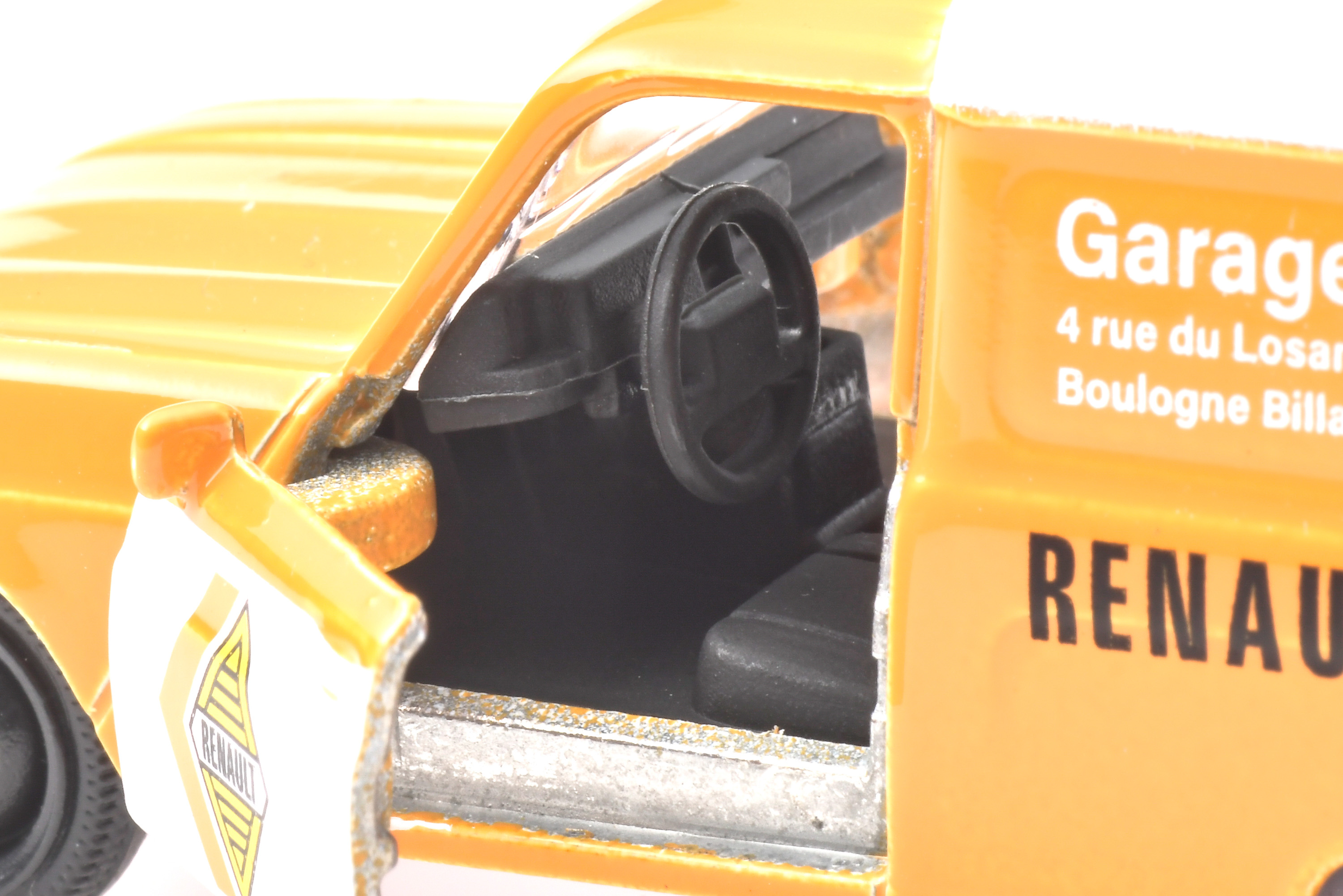 ルノー 4L ガレージ スガン/RENAULT 4L GARAGE SEGUIN