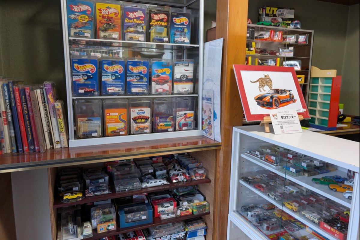 ミニカー専門店の店内の様子