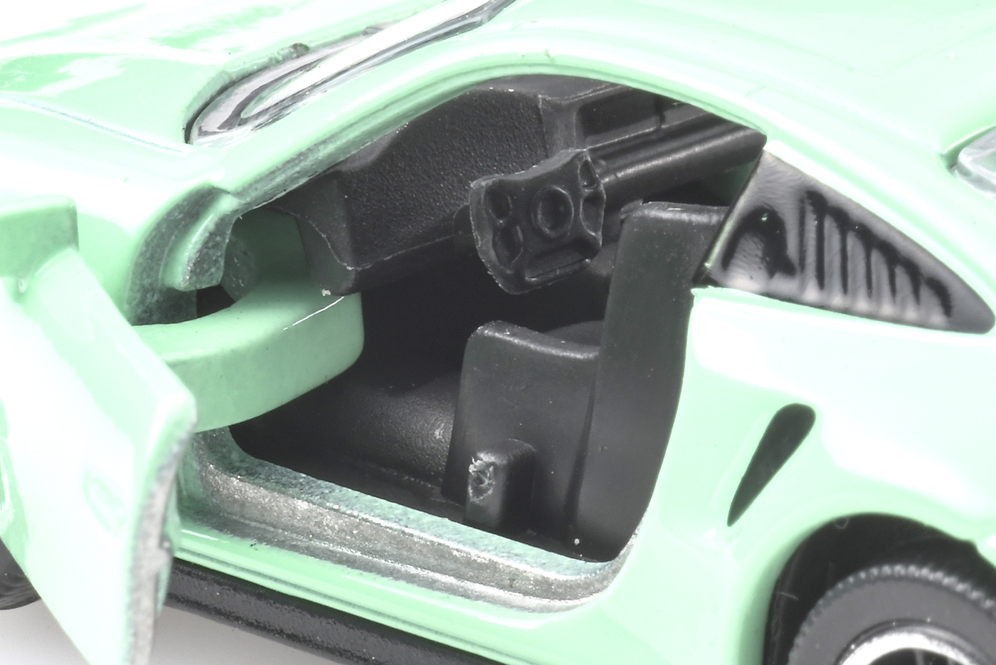 「ポルシェ 911 GT3 CUP 992」の内装