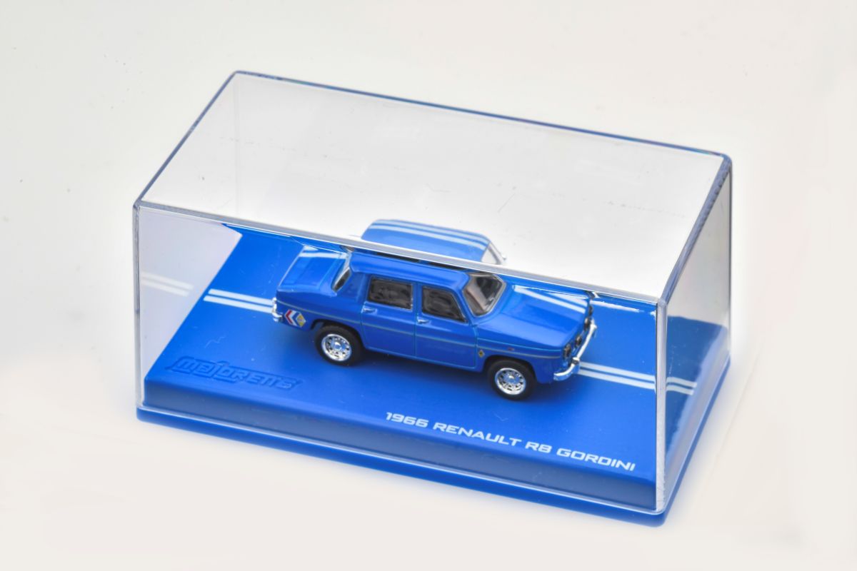 1966 ルノー R8 ゴルディーニ 専用ケース付き