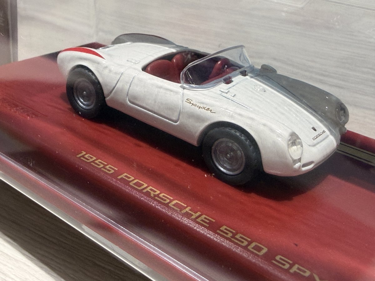 「1955 ポルシェ 550 スパイダー」のパッケージ