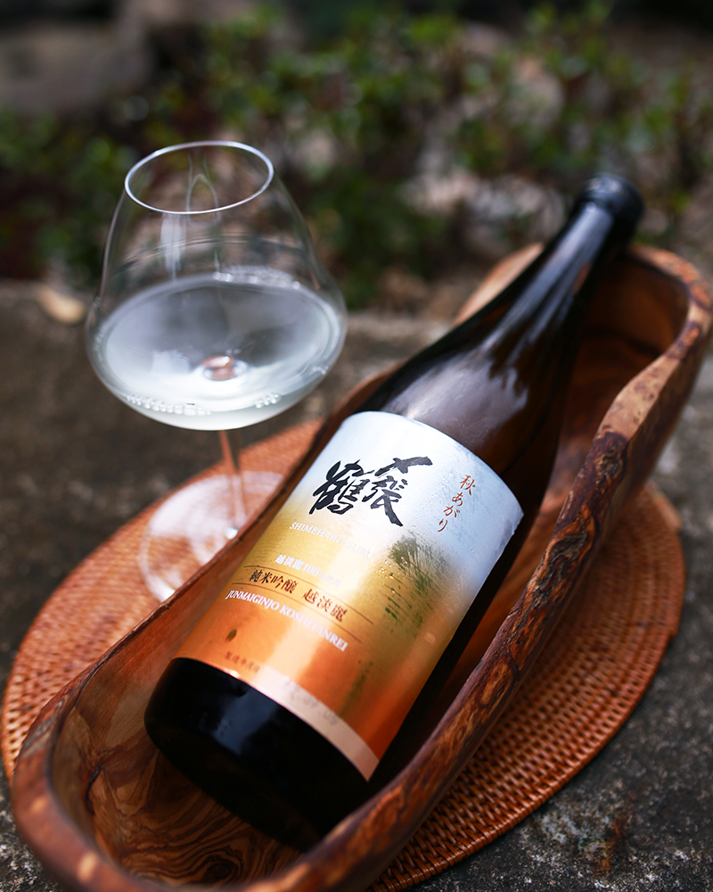 〆張鶴 越淡麗 純米吟醸 秋あがり 1.8L