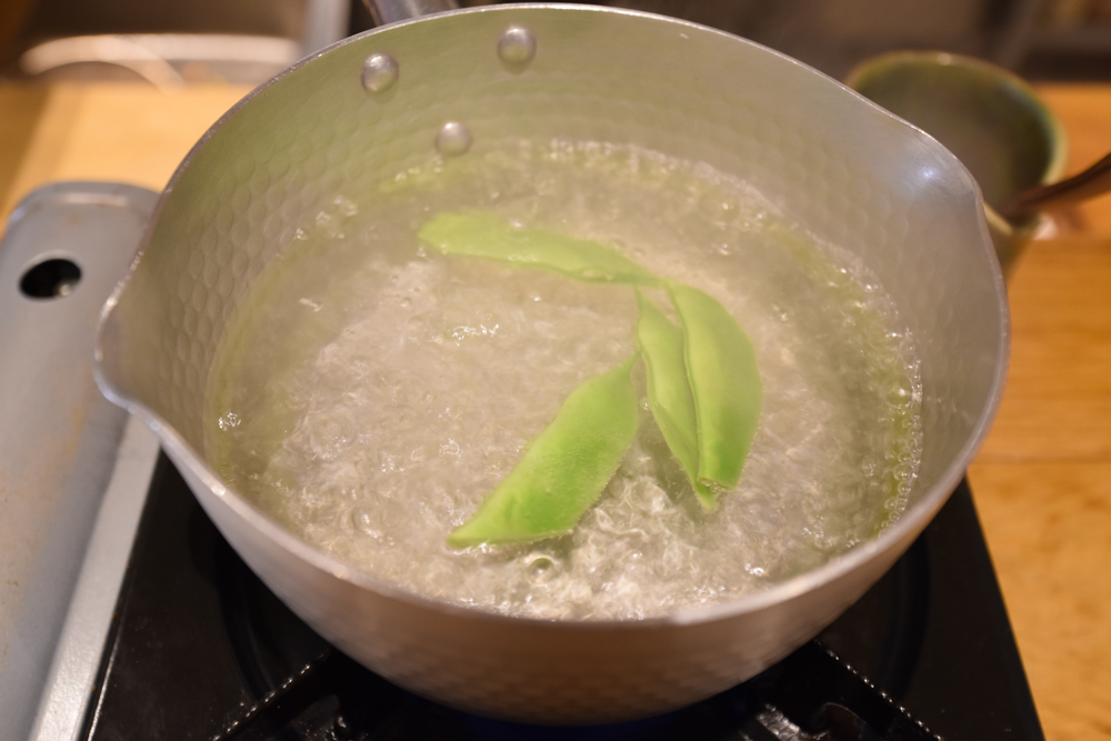 手順3：モロッコいんげんを茹でる