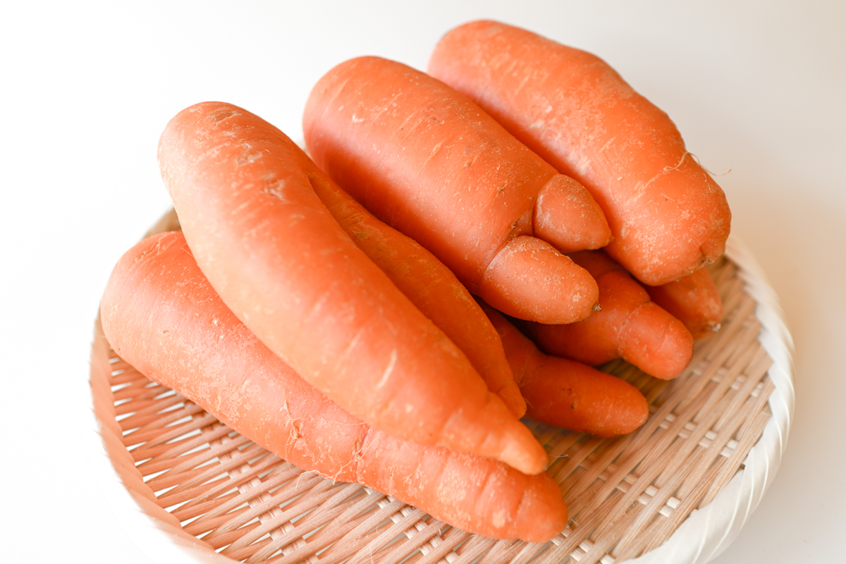 【お得な規格外】有機栽培 にんじん｜1.4kg