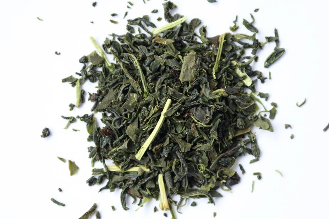 自然栽培の萎凋茶(イチョウチャ)｜リーフ