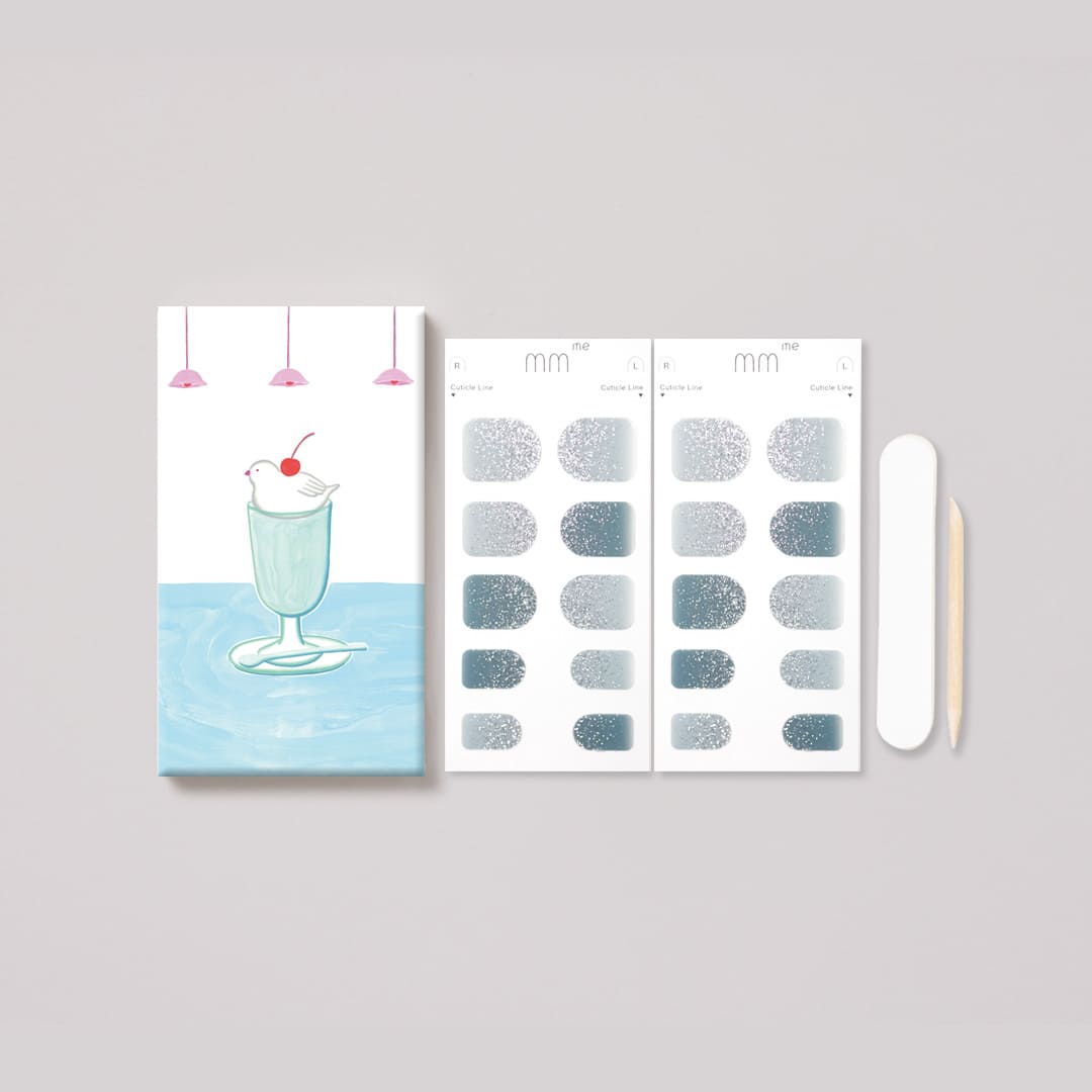 アイスブルーラメグラデーション