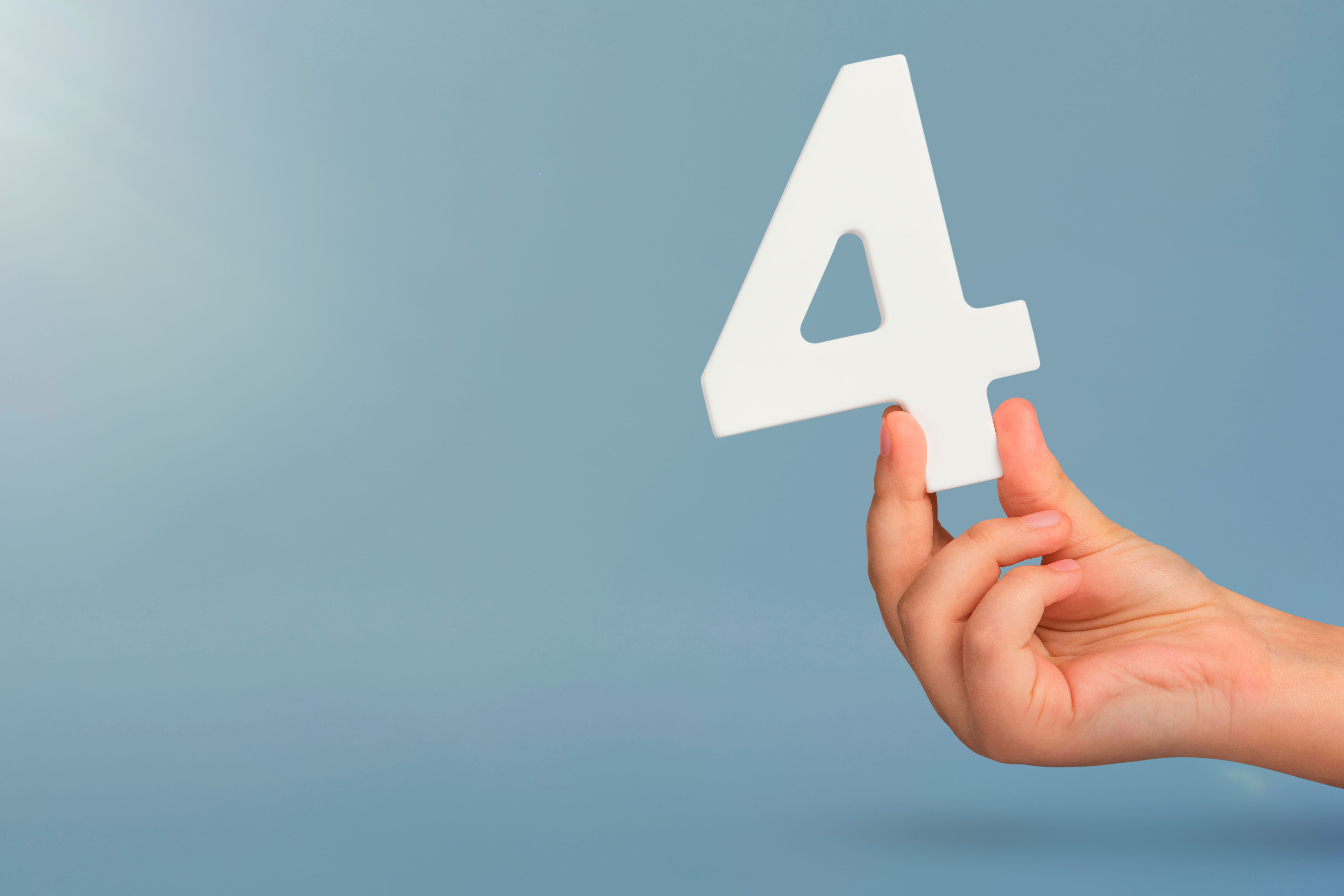 4つ