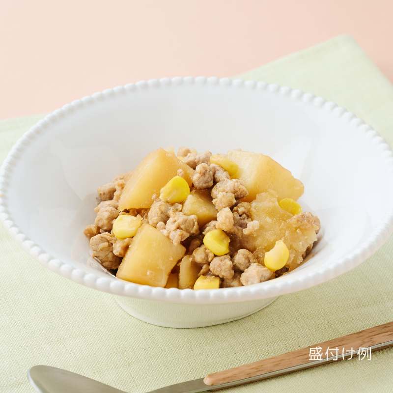 国産じゃがいもとコーンのやさしいそぼろ煮
