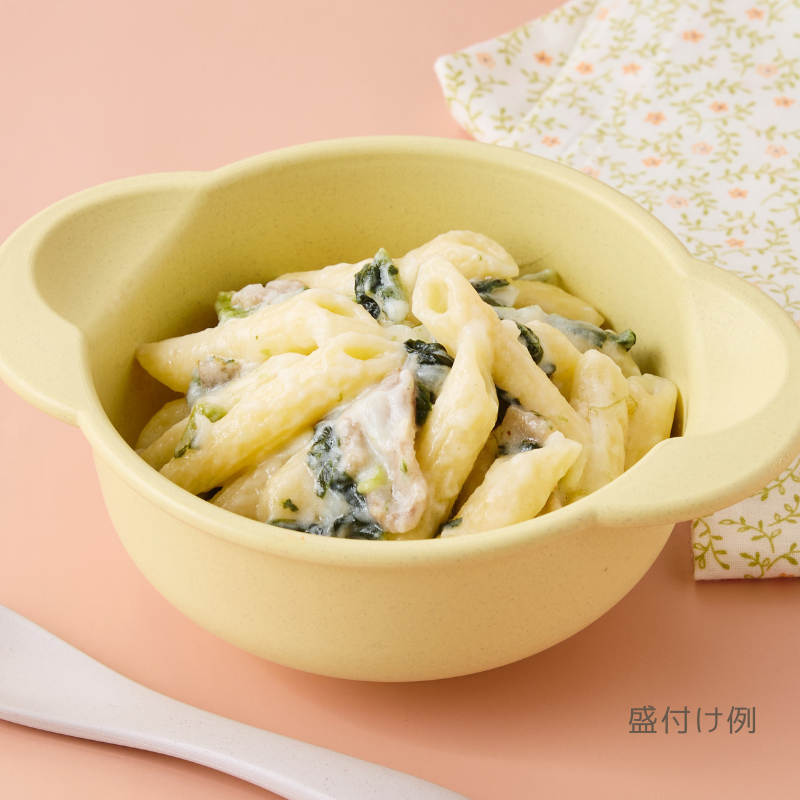 もちもちとろ〜り ほうれん草とベーコンのクリームペンネ