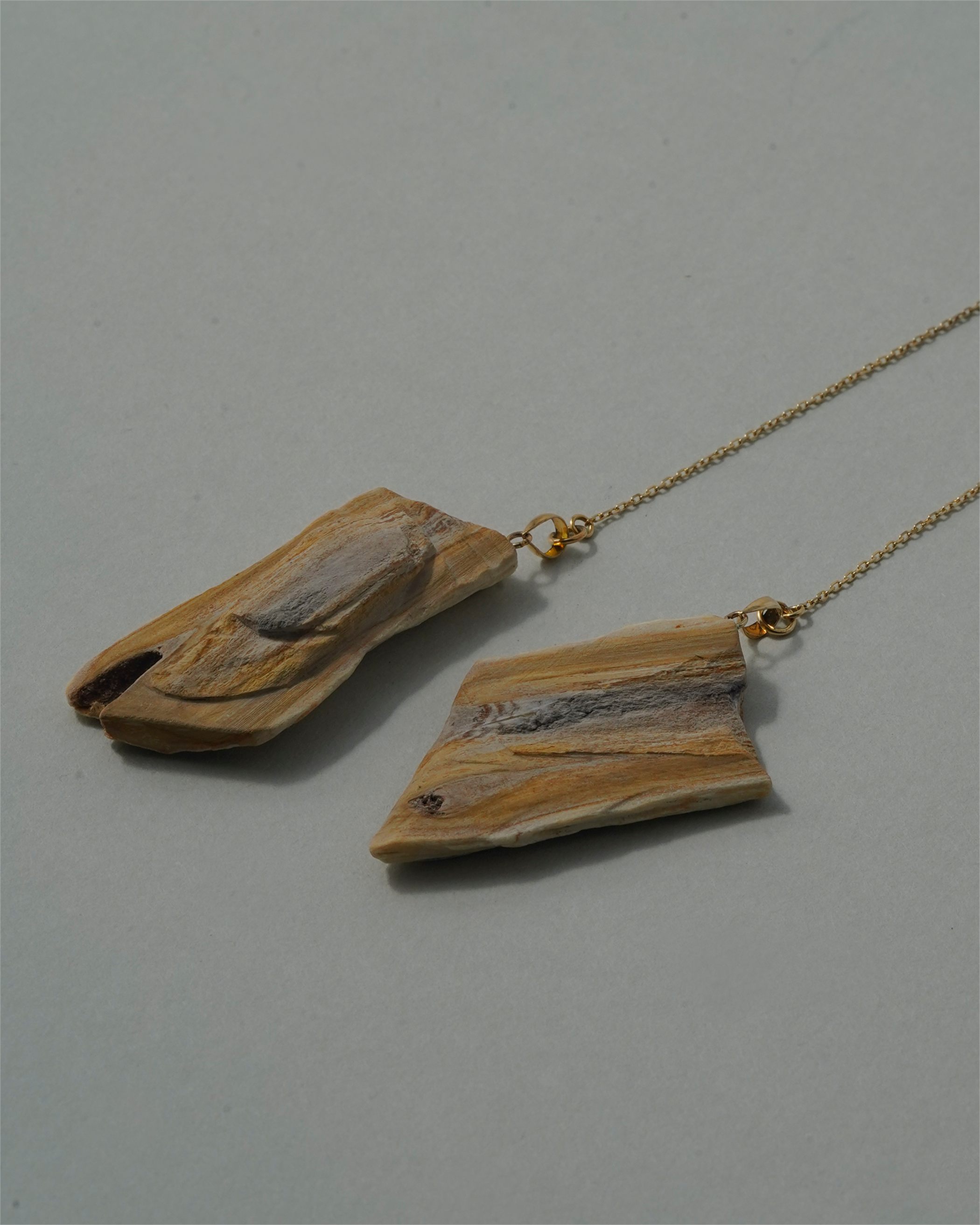 珪化木 ピアス K10 No.001