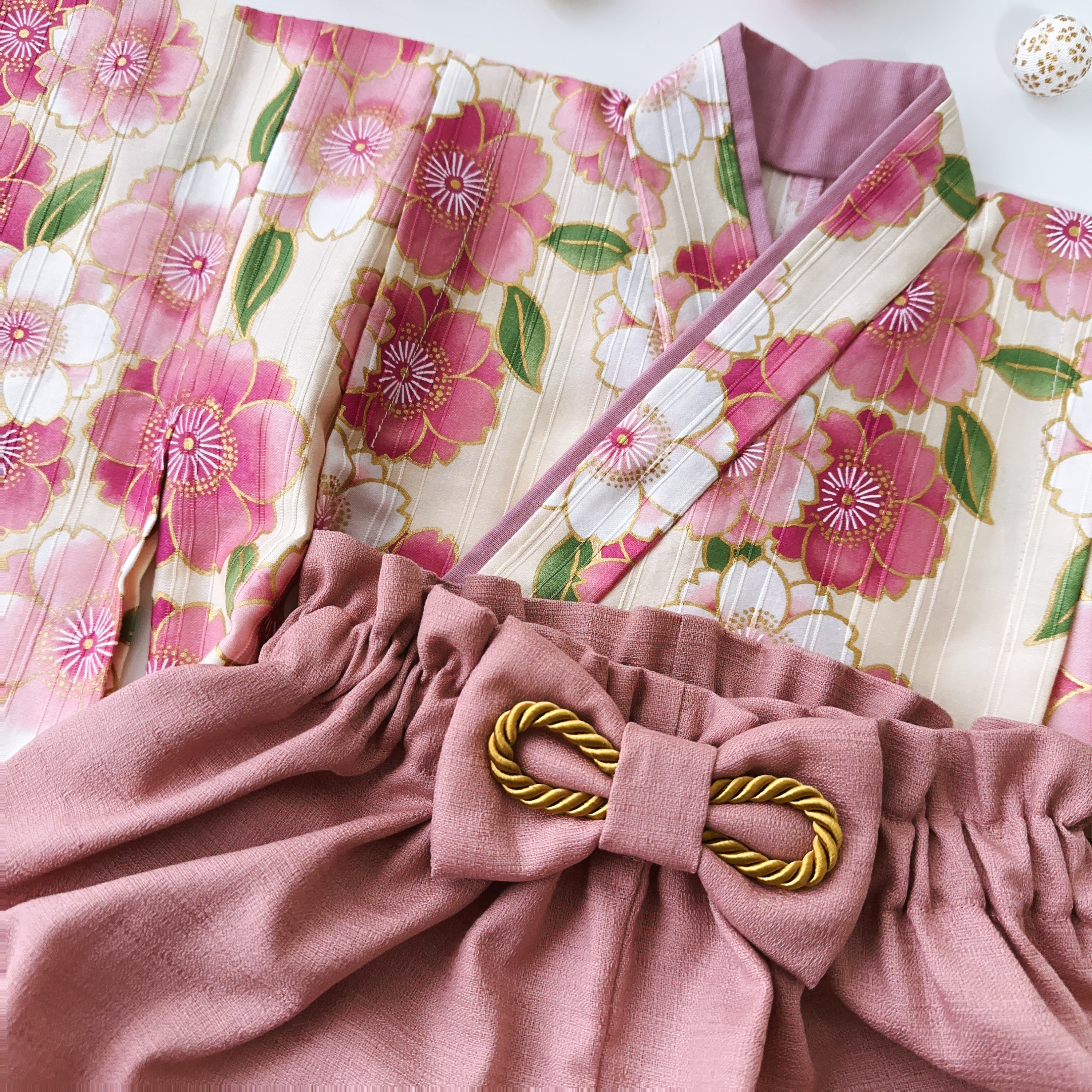 小さな女の子のベビー袴／さくら サイズ: 70-80size