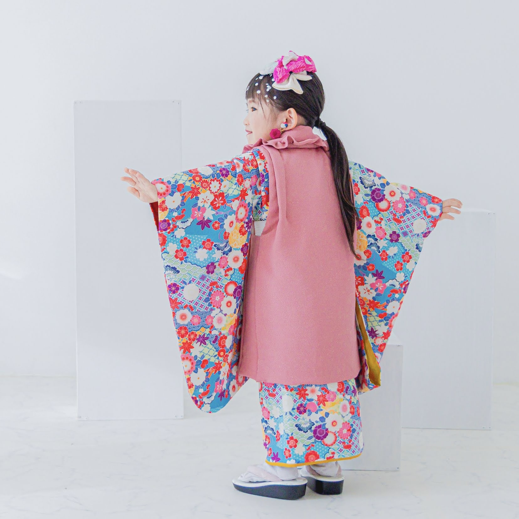 ３歳被布着物セット／千代紙【ごきげん着物】 サイズ: 90