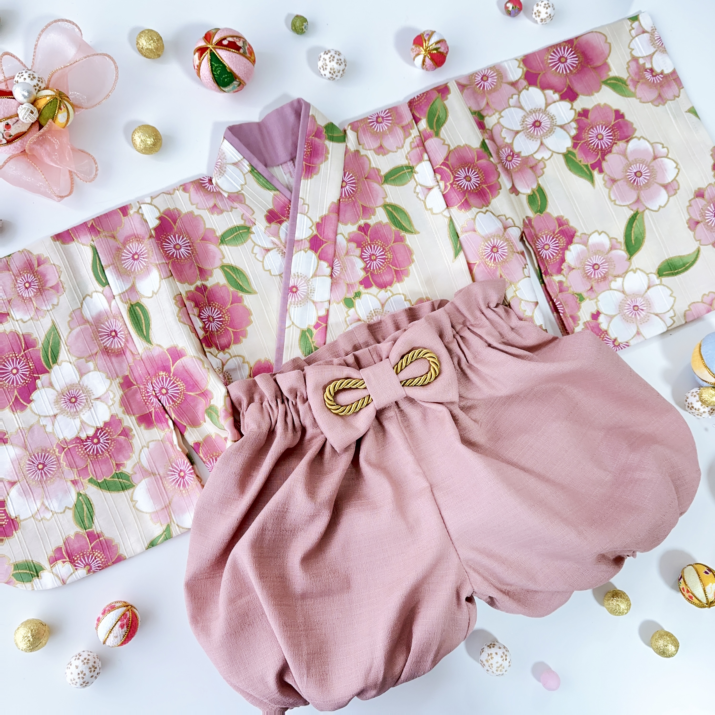 小さな女の子のベビー袴／さくら サイズ: 70-80size