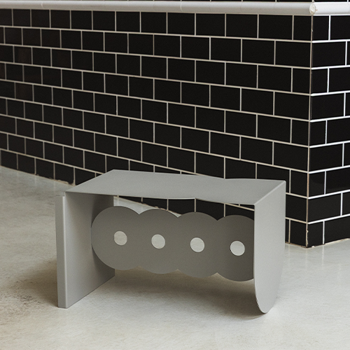 R table | Smoke