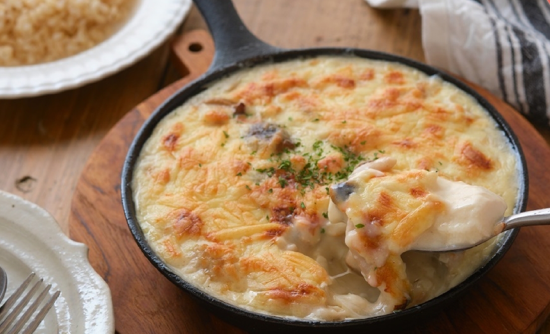 鶏ひき肉としめじの和風グラタン