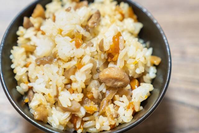 炊き込みご飯の芯が残る原因と対処法