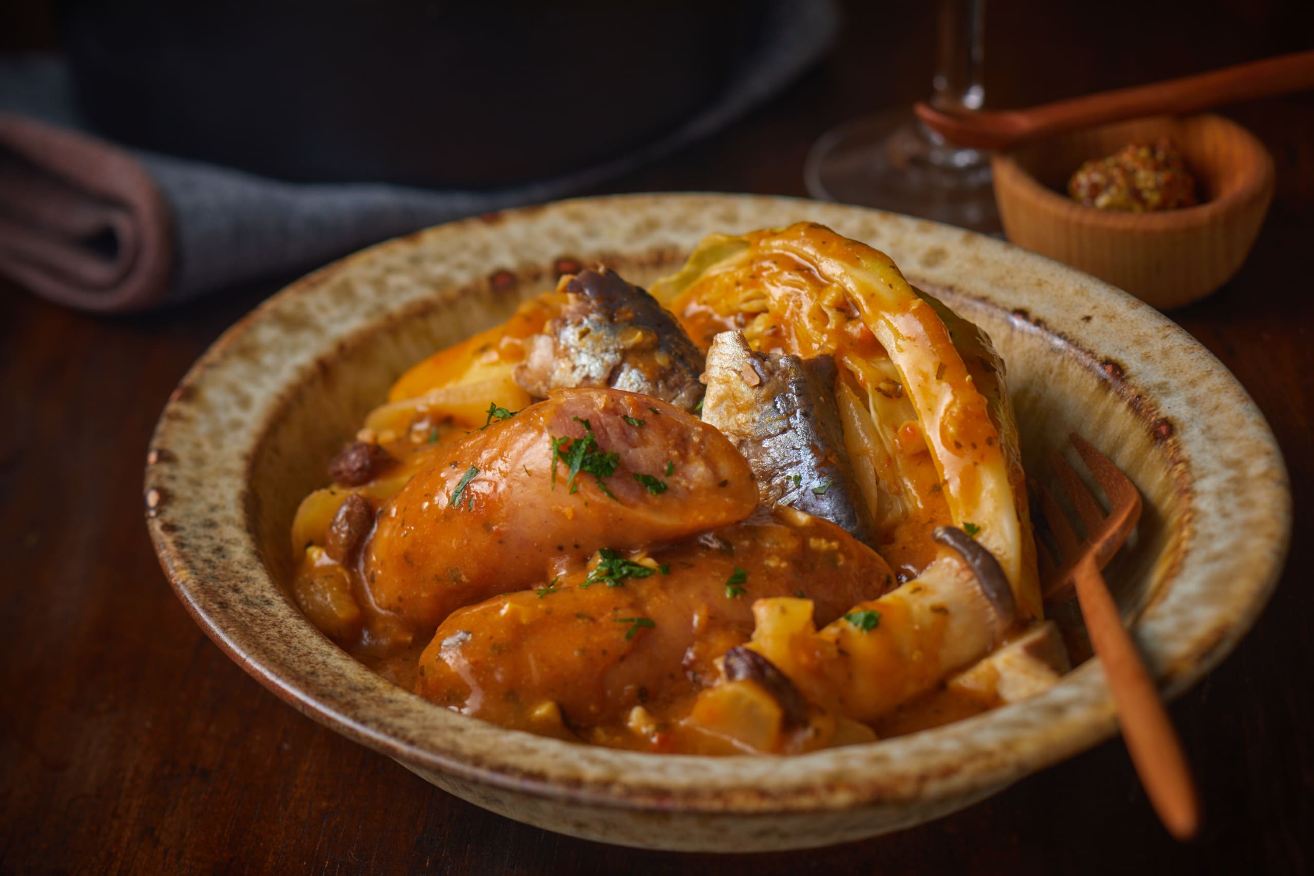 ソーセージとキャベツの洋風煮込み　調理例