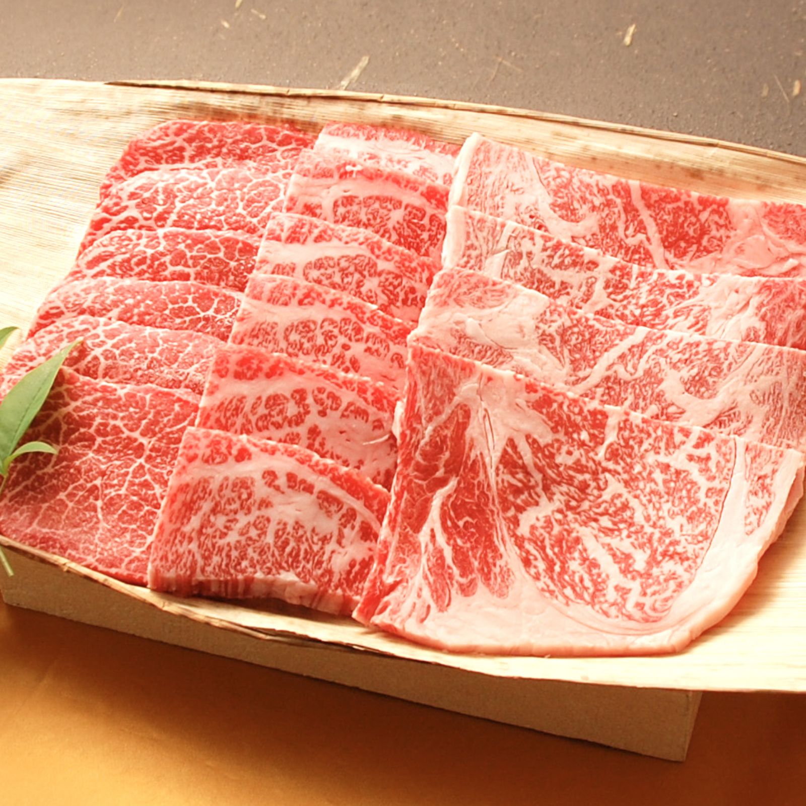 近江牛 おすすめ焼肉用　(約3〜4人前)