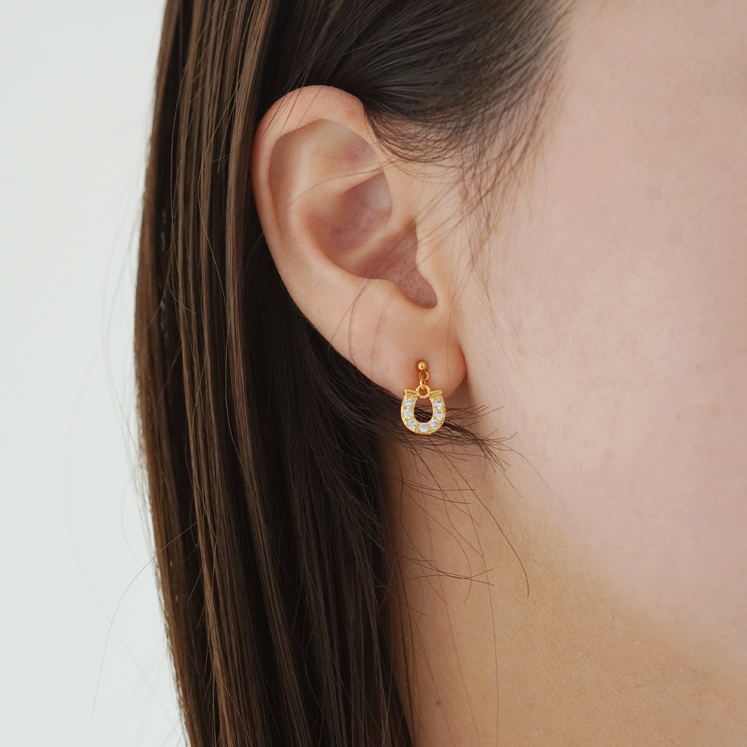 K18 YG 馬蹄モチーフ ピアス P-3