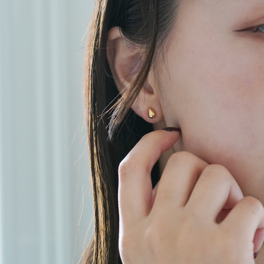 K18 YG ドロップモチーフ ピアス  P-13