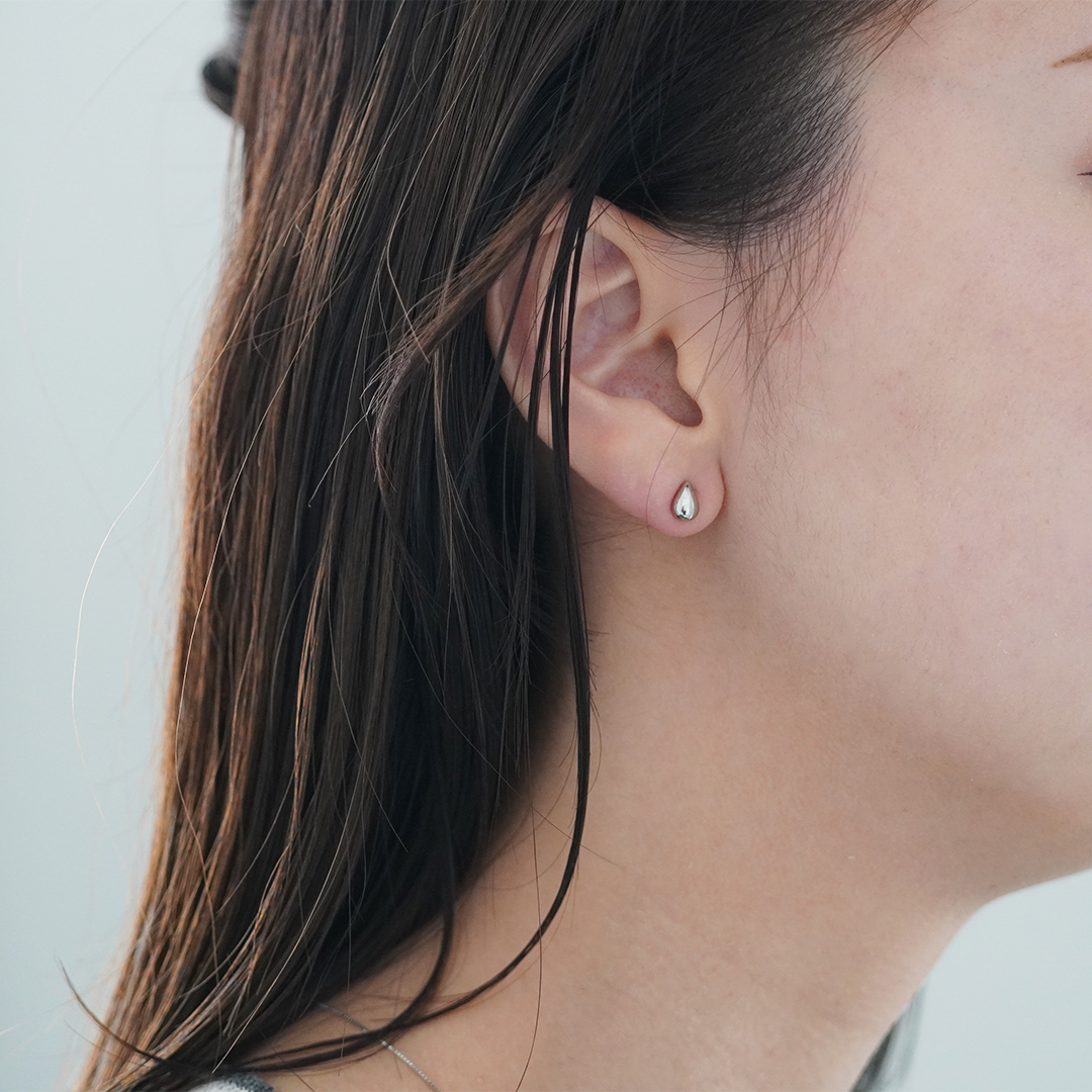 Pt ドロップモチーフ ピアス  P-14