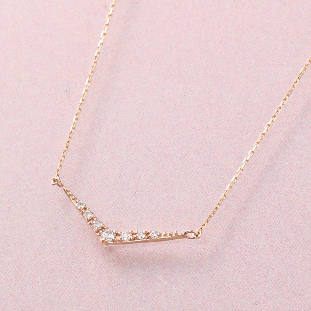 K10 YG Vモチーフ ダイヤ ネックレス N-59