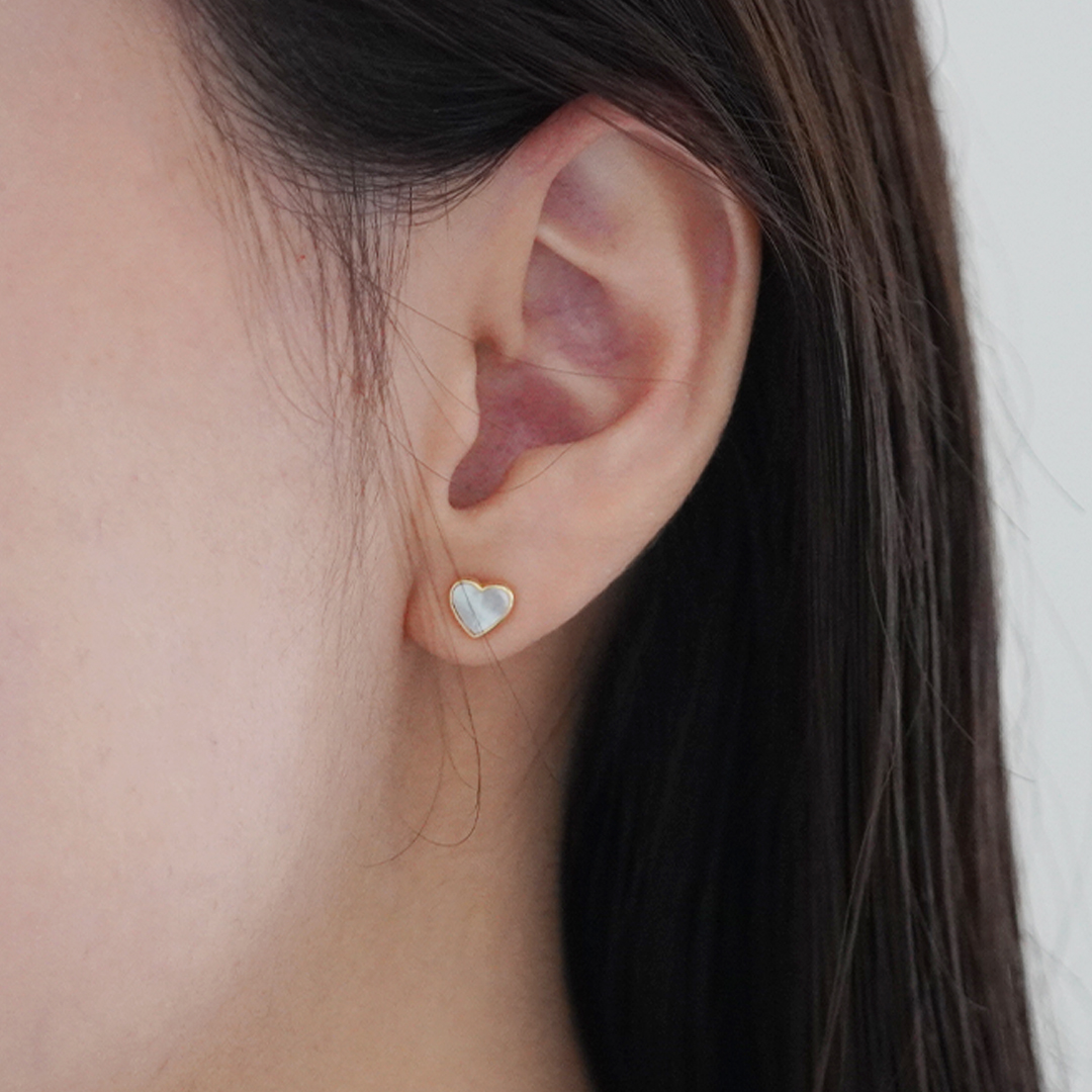 K10 YG ハートモチーフ シェル ピアス  P-75