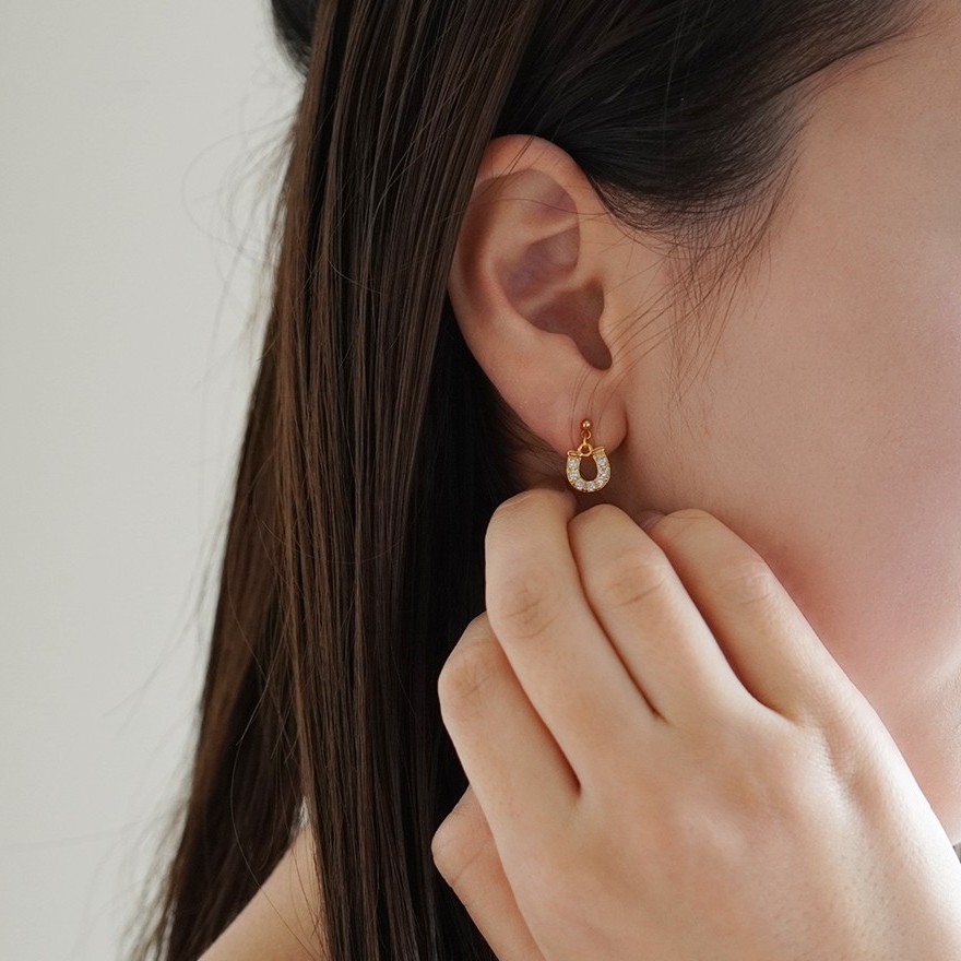 K18 YG 馬蹄モチーフ ピアス P-3