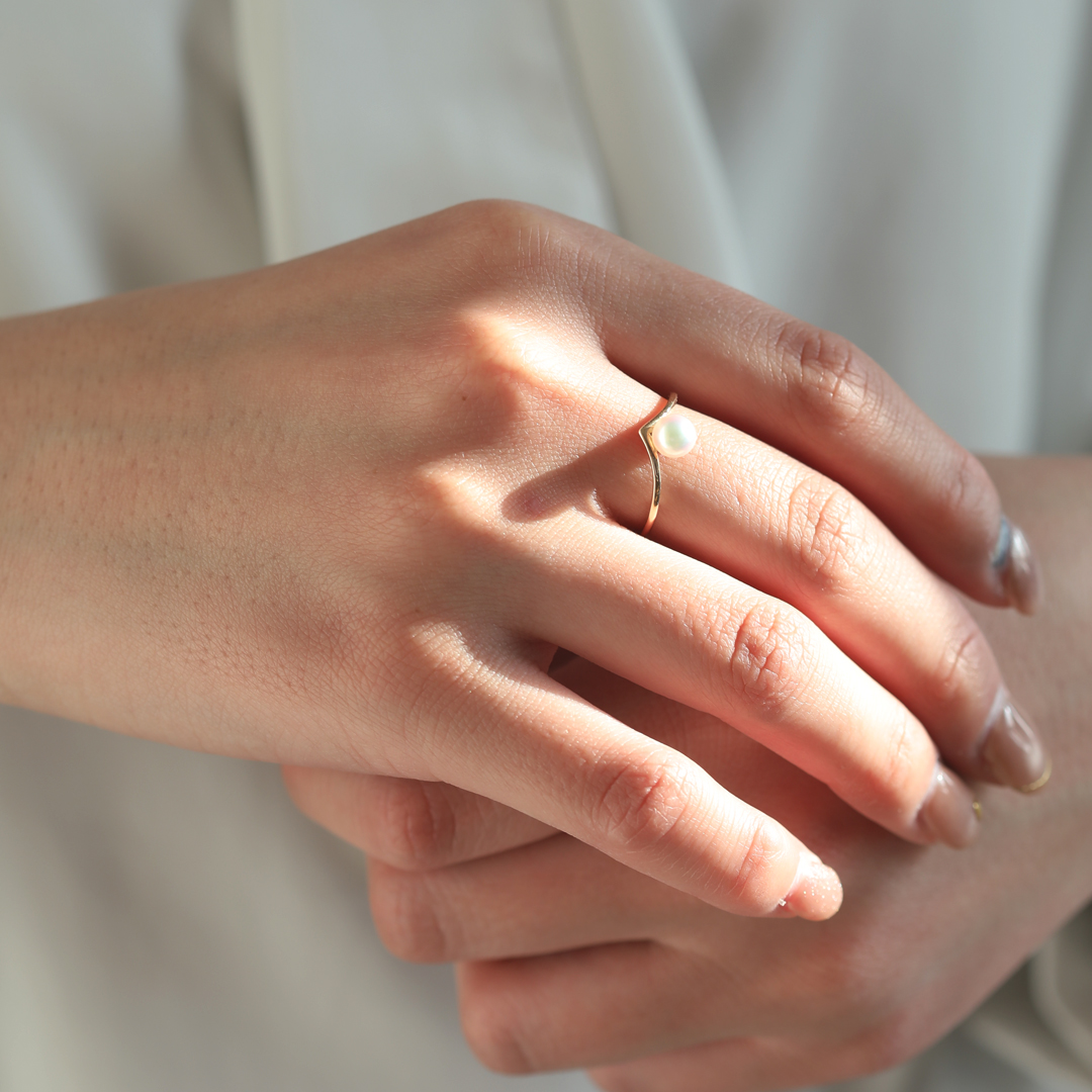 K10 YG Vライン リング  R-44