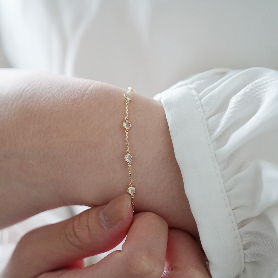 K18 YG ムーンストーン ブレスレット  B-17