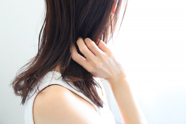 【頭皮の臭いが気になる女性向け】シャンプーの選び方と正しいケア方法