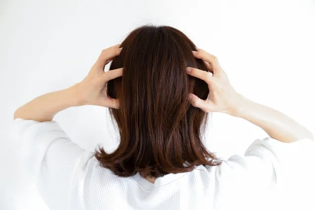 原因8.頭皮・髪トラブルの悪化や放置