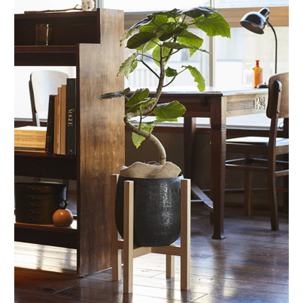 Aluminum Pot 形状展開: S  外寸：24φ×23H, カラー展開: BLACK