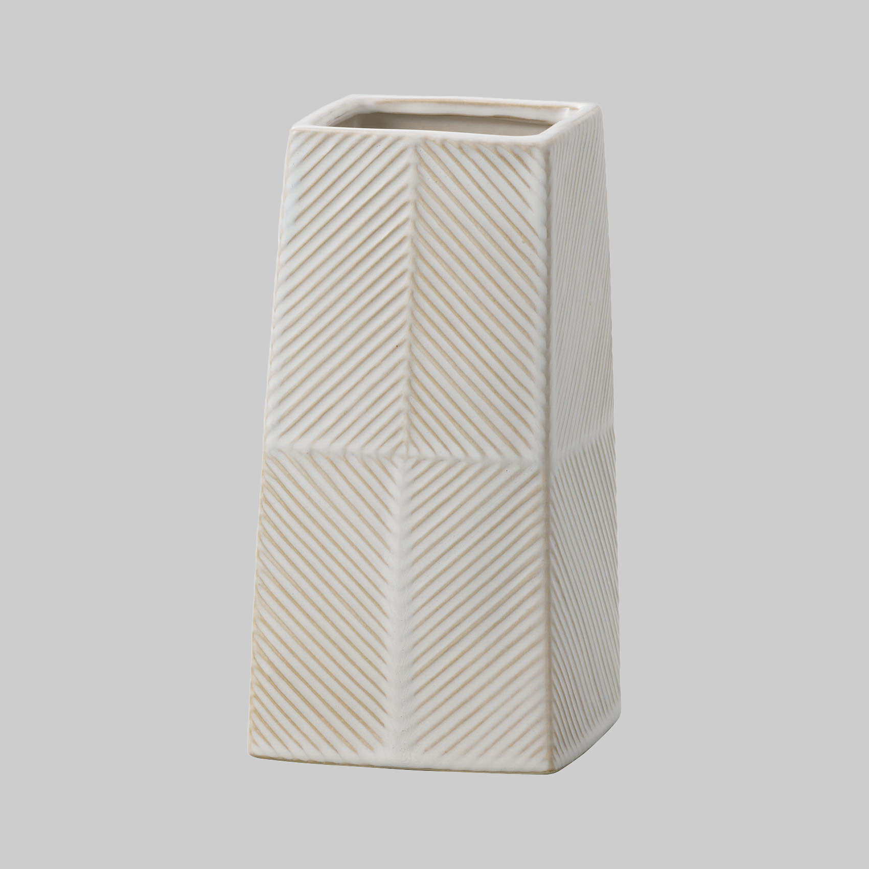 SUGIAYA 形状展開: XL  外寸：12L×12W×23H, カラー展開: 100