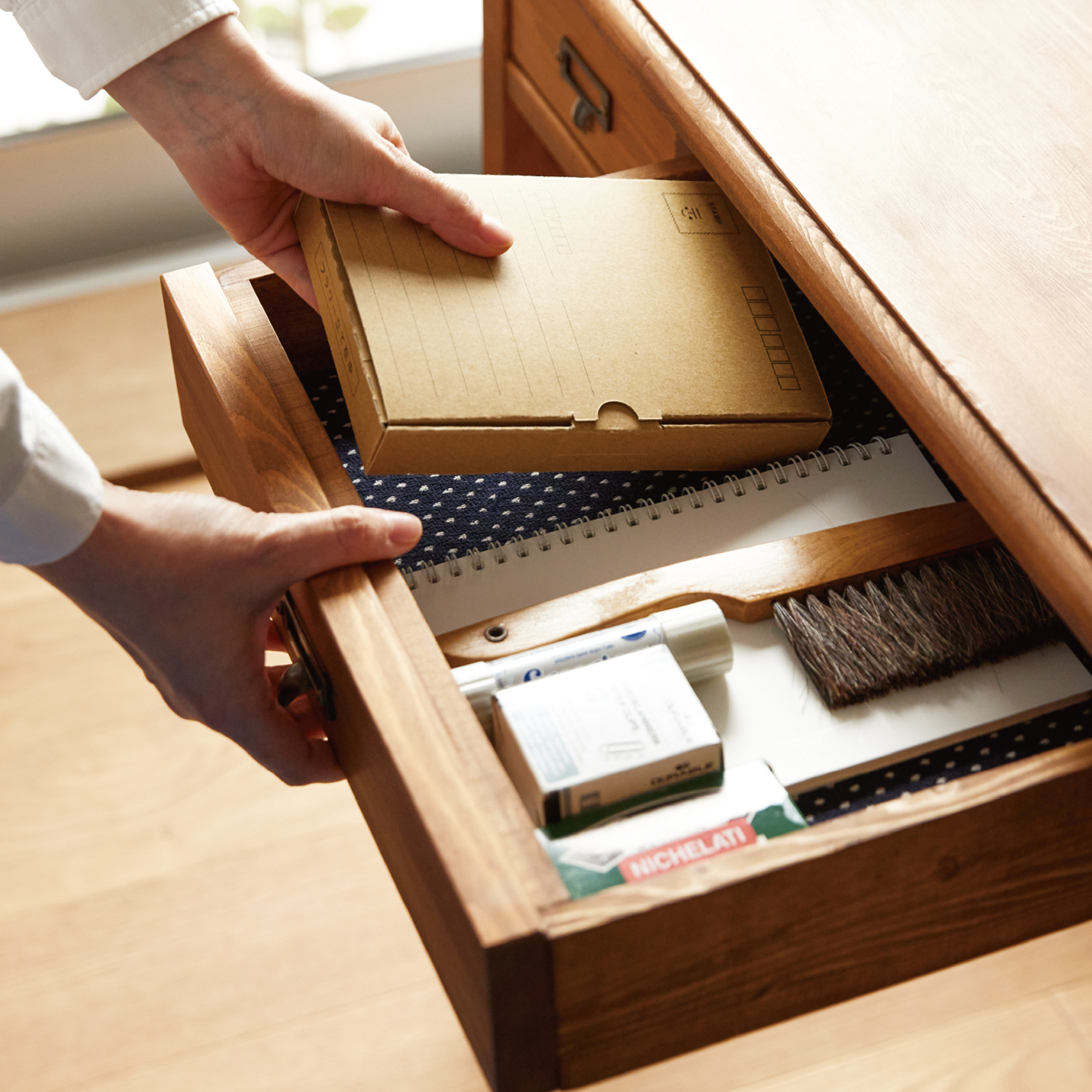 フラワー立て カラー展開: YELLOW×RED