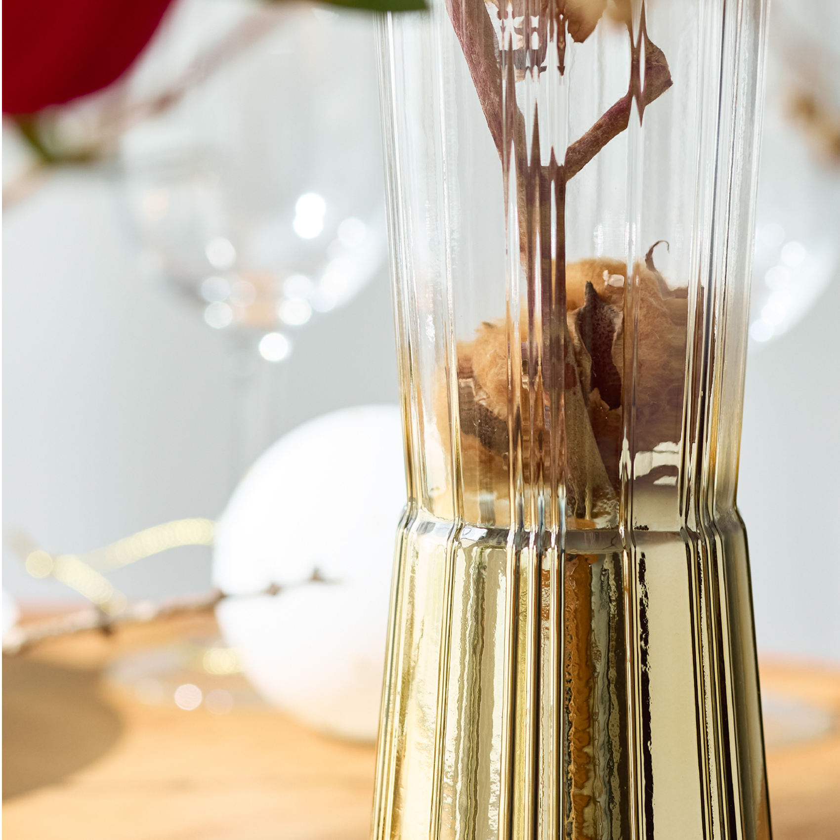 Imperia 形状展開: S  外寸：7φ×16H, カラー展開: CHROME