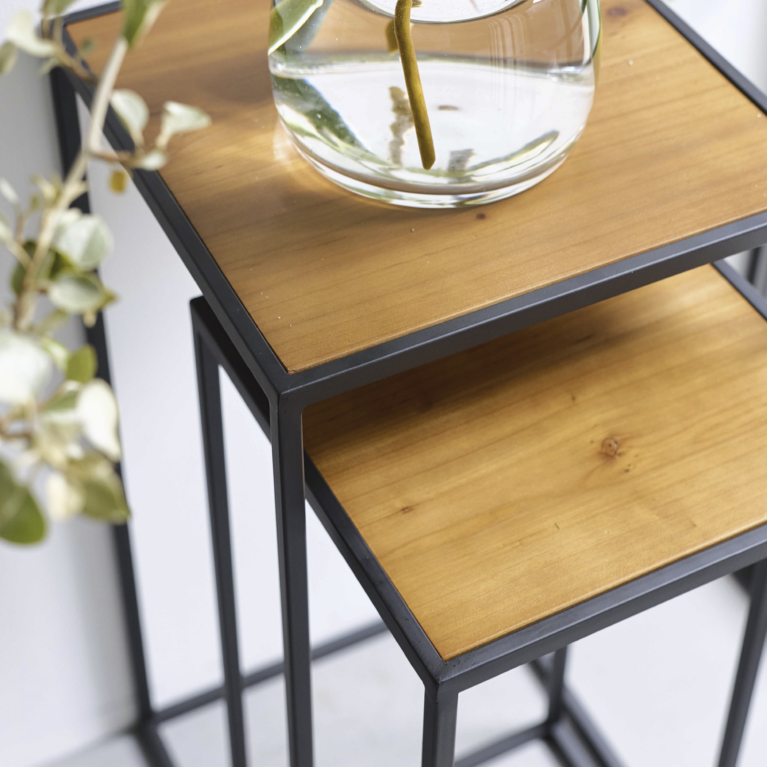 IRON STAND Terno