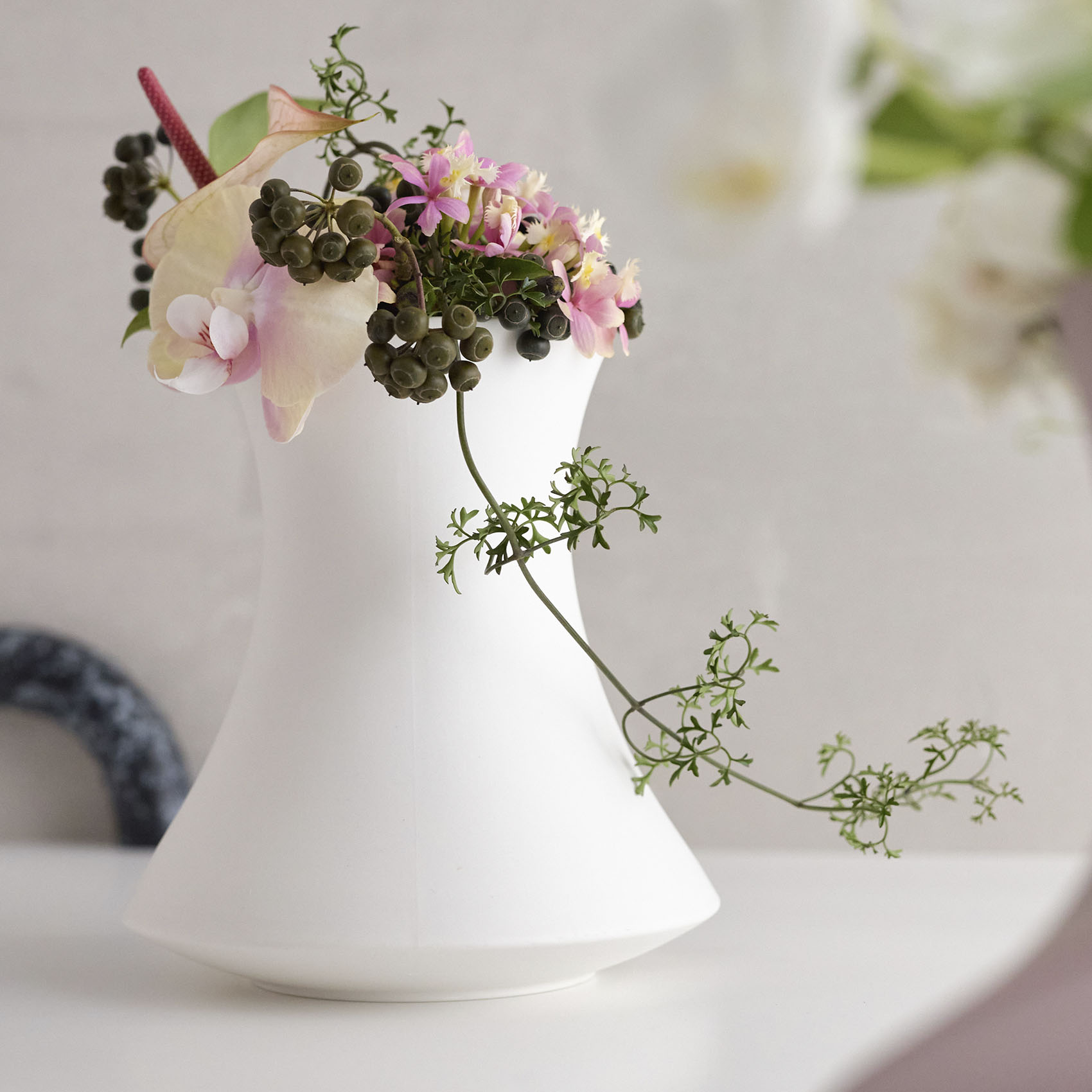  File 形状展開: S  外寸：17φ×19H, カラー展開: MATT WHITE