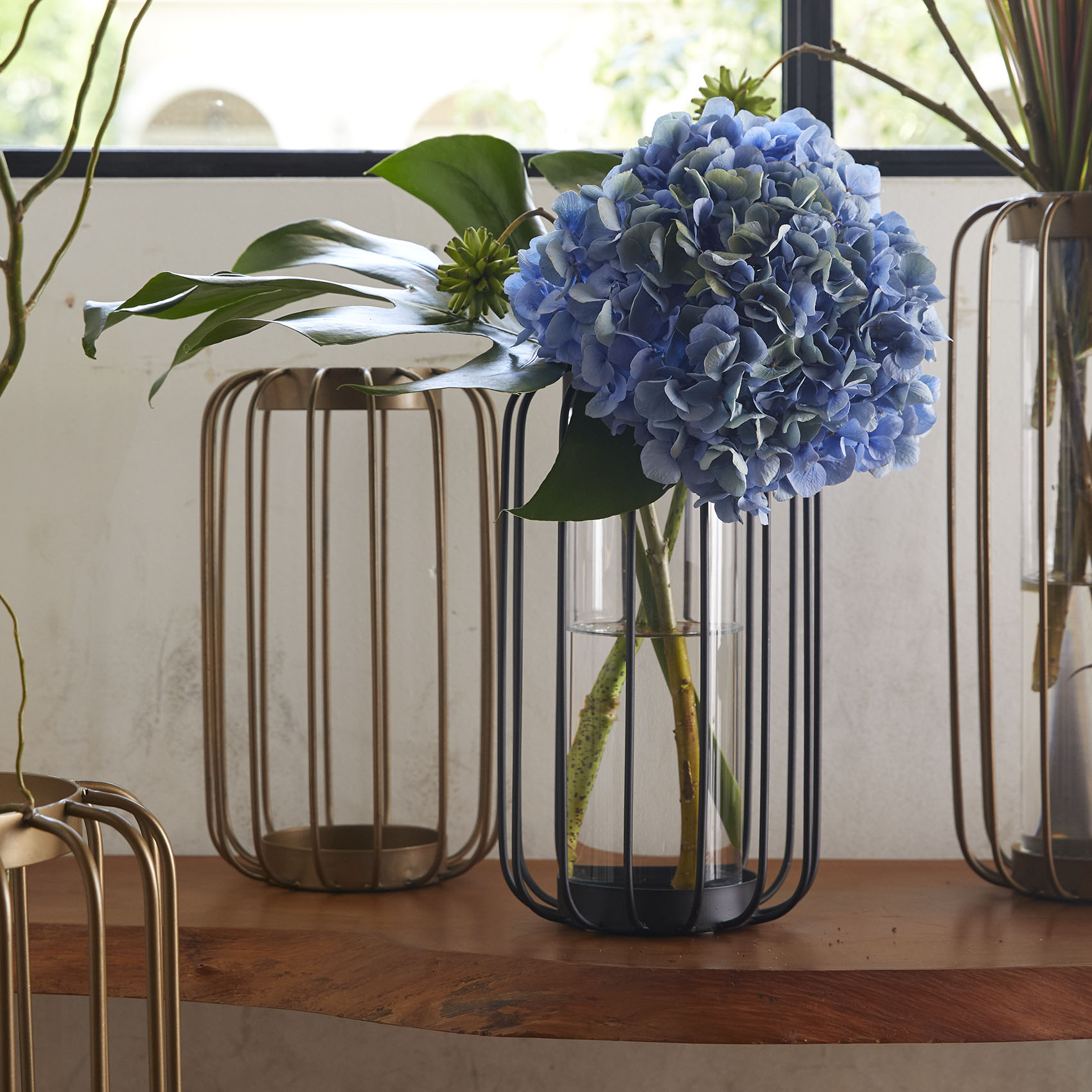 Louver 形状展開: S  外寸：18φ×31H, カラー展開: BLACK