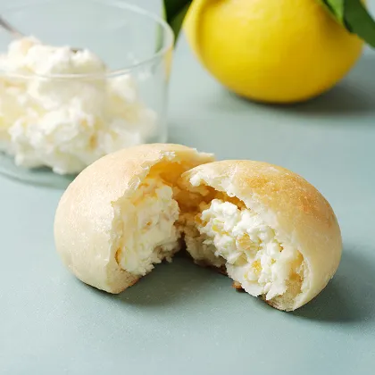 日向夏とクリームチーズのスイートロール