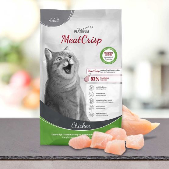 キャットフード 成猫用 チキン 重量: 3.0kg x 1袋（税込8,510円）